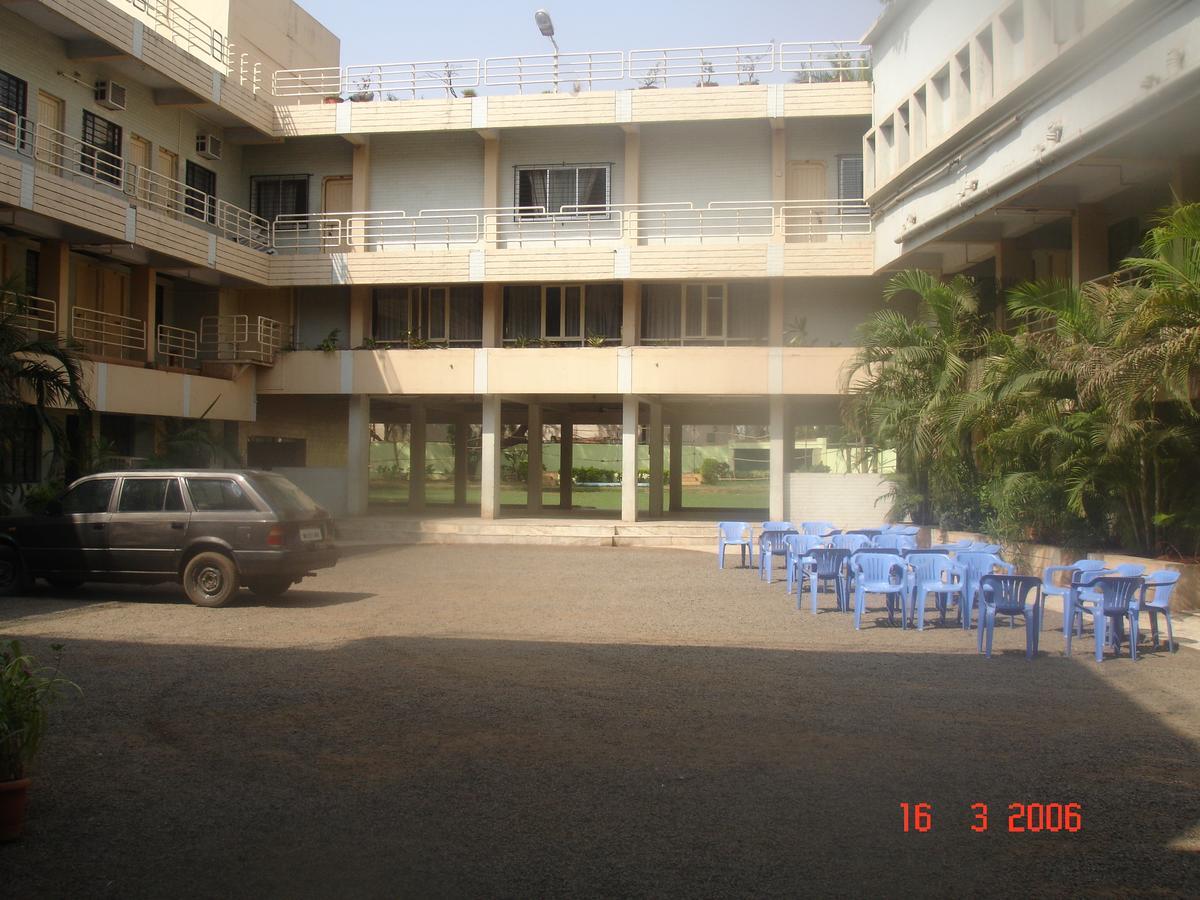 Hotel Royale Heritage Nashik Exterior photo